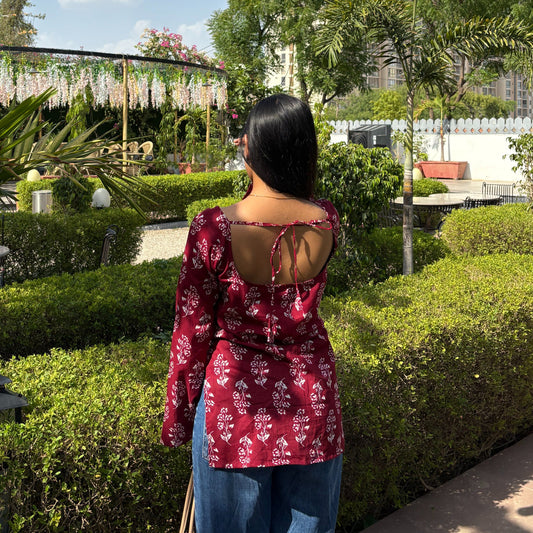 SANA - Sweetheart Neck