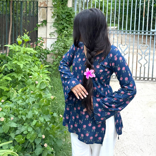 ADAH - Bell Sleeves