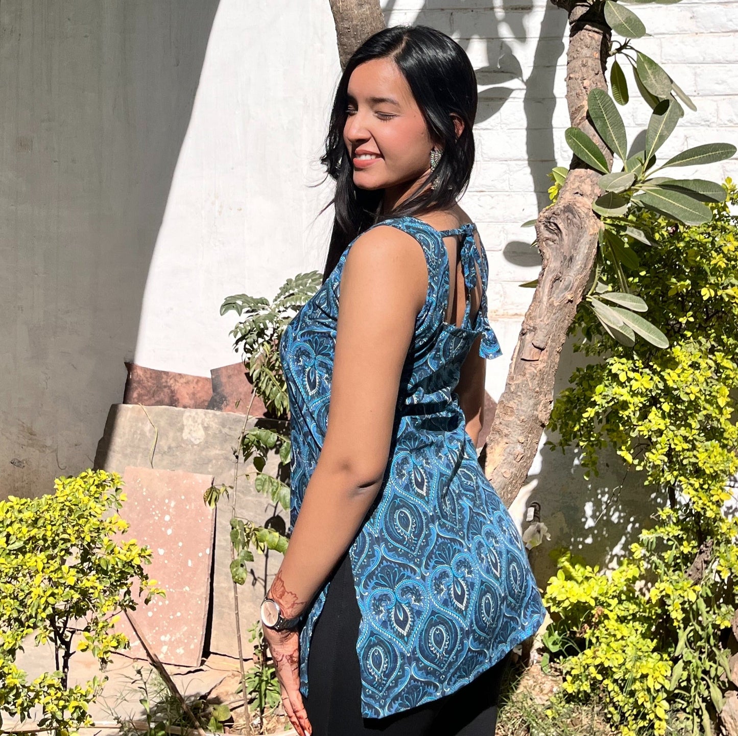 NAIRA - Sando Kurti