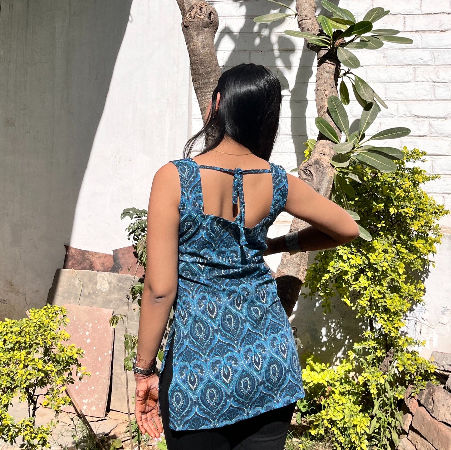 NAIRA - Sando Kurti