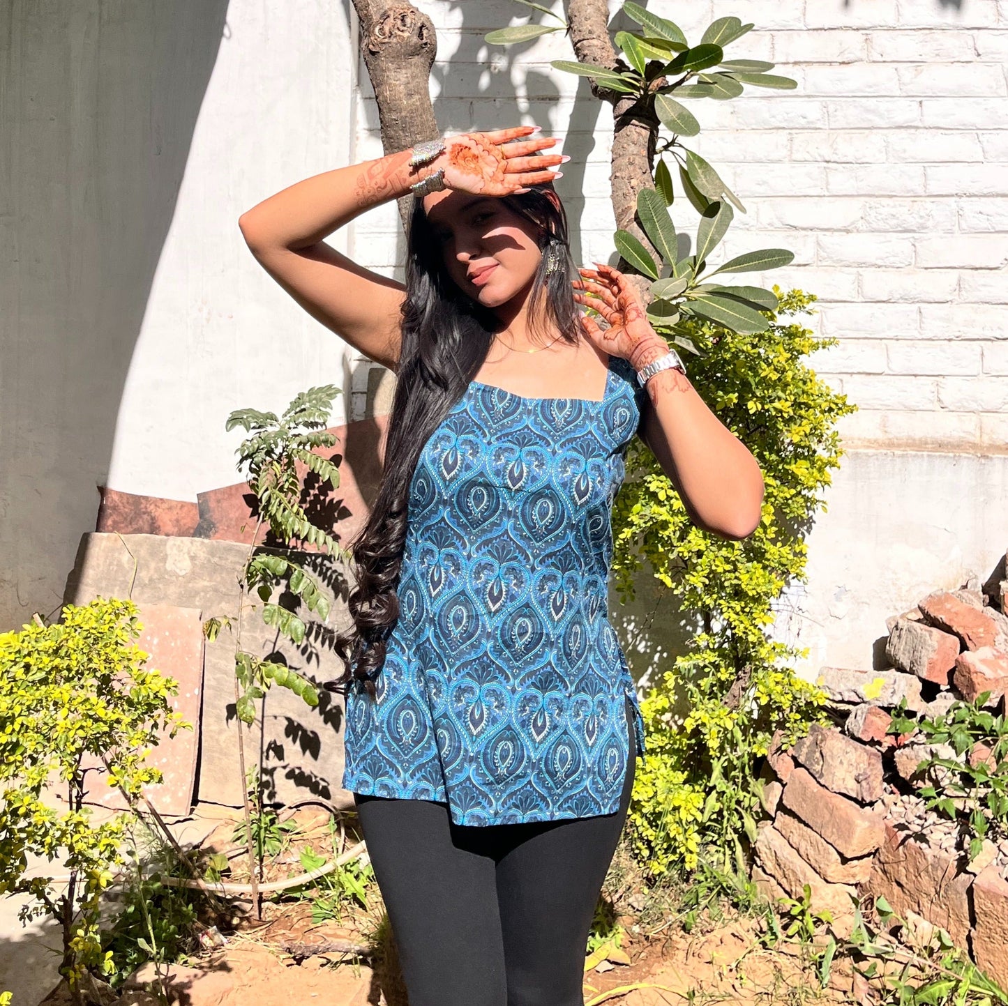 NAIRA - Sando Kurti