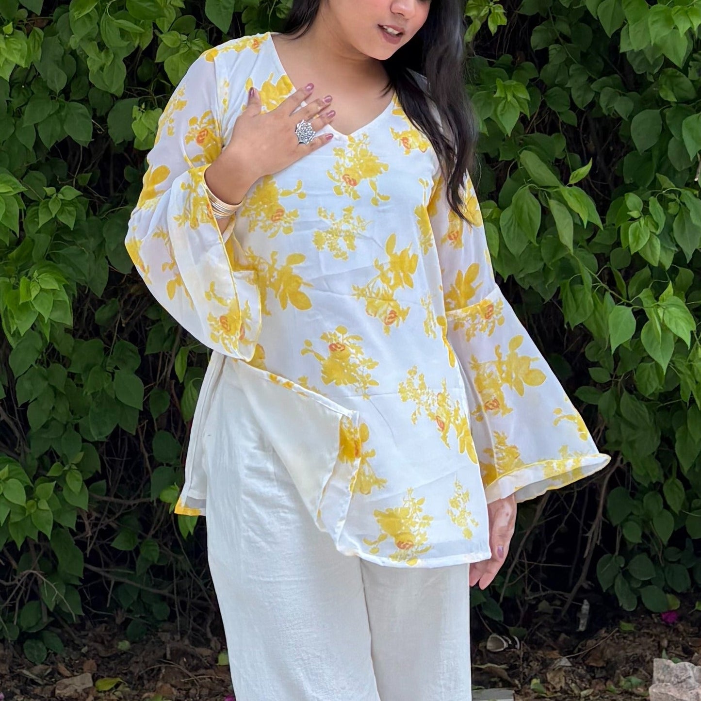 YELLOW - Flowy