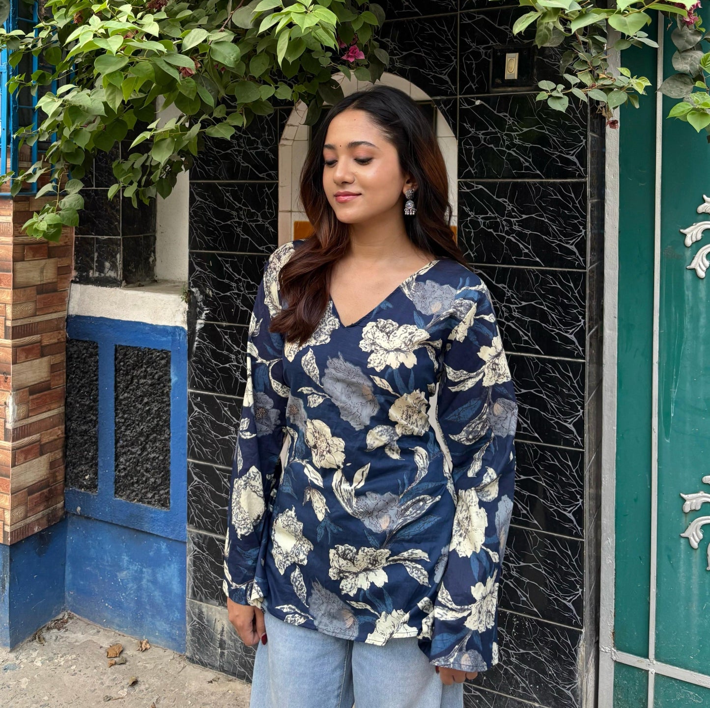 LILY - Bell Sleeve