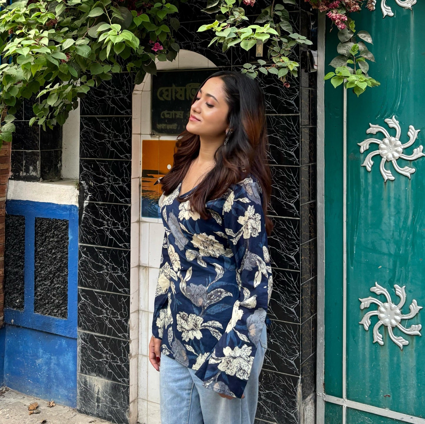 LILY - Bell Sleeve