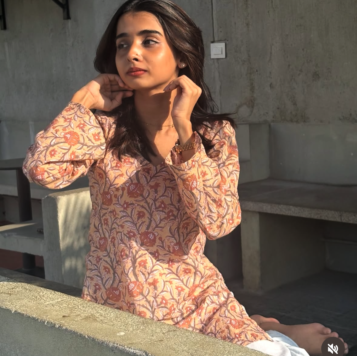 MAYA - Bell Sleeves