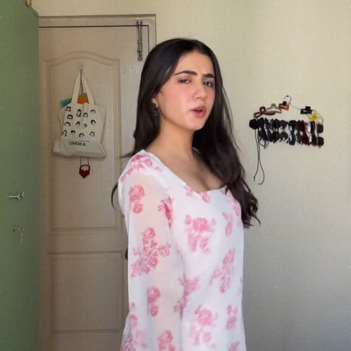 PINK - Flowy