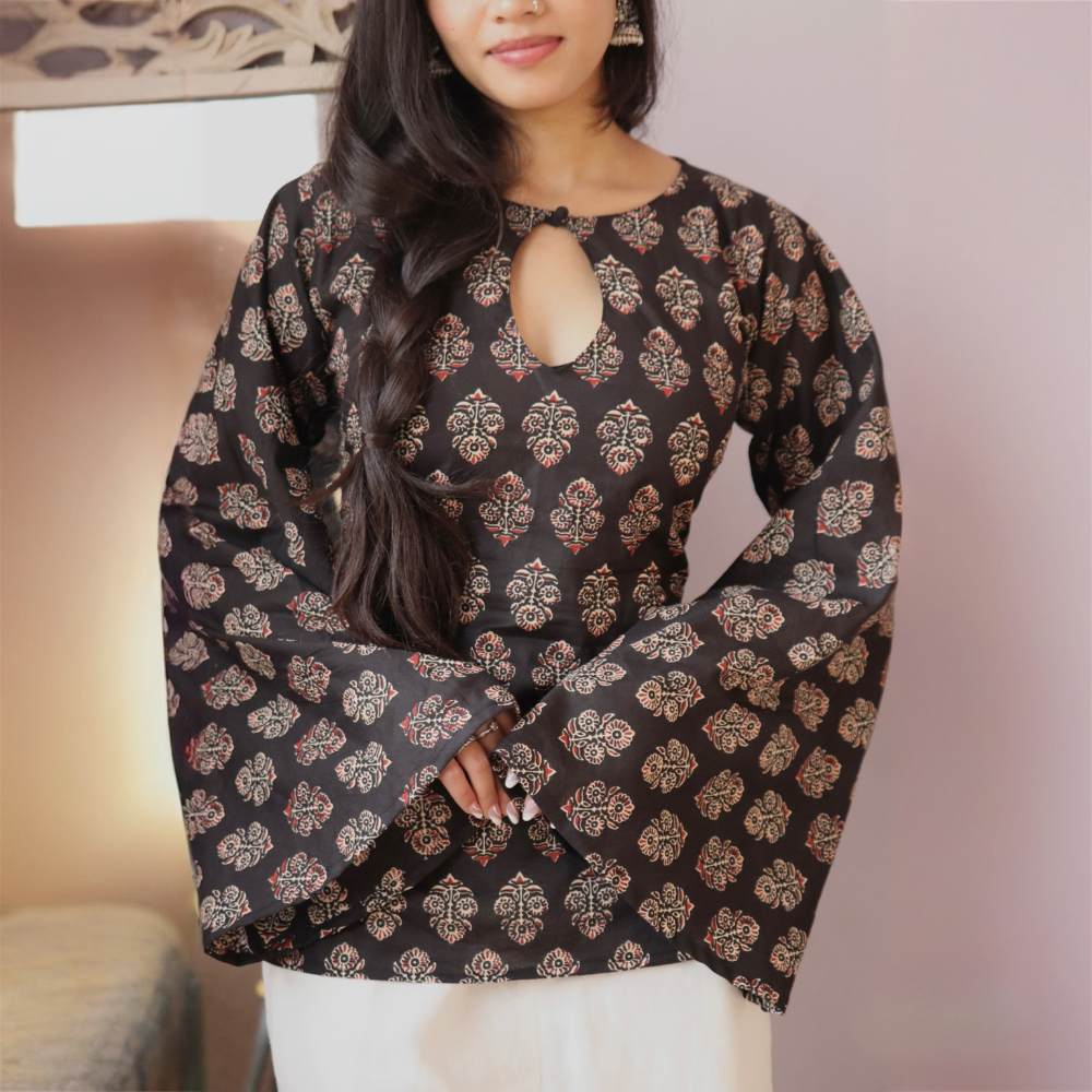 KYRA - Keyhole Neck Kurti